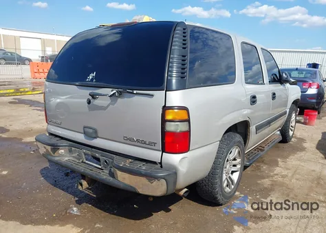 2004 Chevrolet Tahoe Lt из США, поврежденный, VIN 1GNEC13ZX4J300875